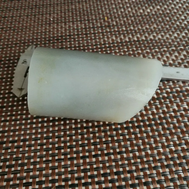 Natural Kunlun Jade Rough Nephrite Raw (228g, 8X4.7X3.5cm)