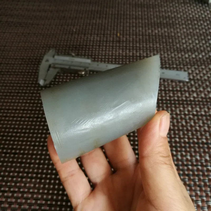 Natural Kunlun Jade Rough Nephrite Raw (228g, 8X4.7X3.5cm)