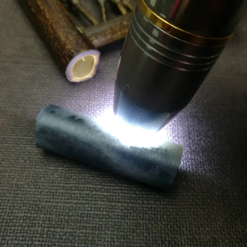 Natural Kunlun Jade Rough Nephrite Raw (23g,4.5X1.5cm)