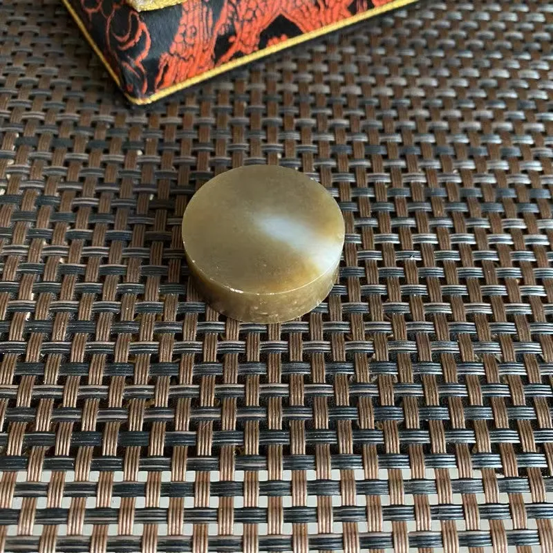 Natural Kunlun Jade Rough Nephrite Raw (25g,3.1X1.1cm)