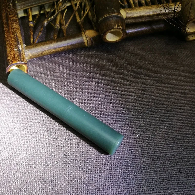 Natural Kunlun Jade Rough Nephrite Raw (26g,7.8X1.2cm)