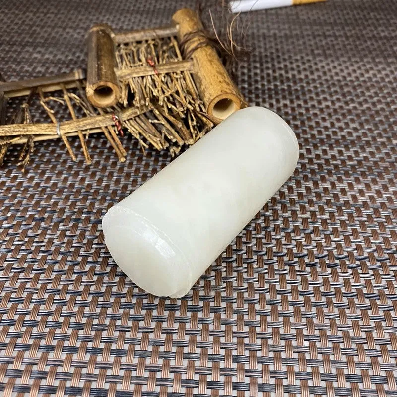 Natural Kunlun Jade Rough Nephrite Raw (270g,8.2X3.8cm)