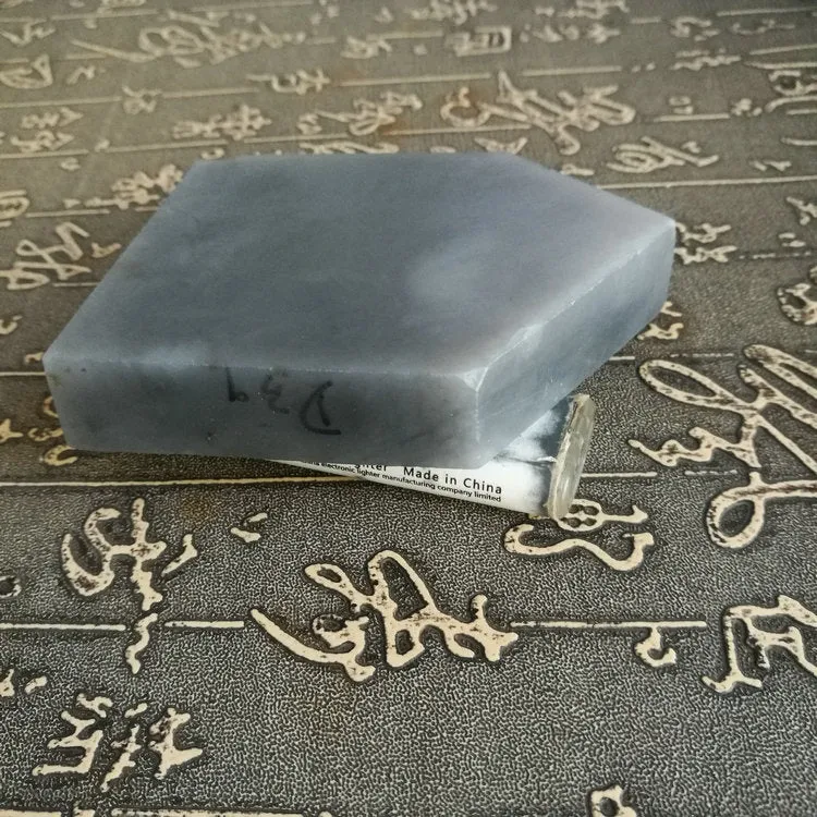 Natural Kunlun Jade Rough Nephrite Raw (279g, 9X8X1.6cm)