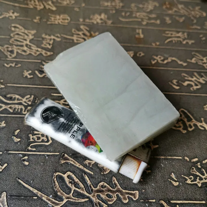 Natural Kunlun Jade Rough Nephrite Raw (280g, 7.3X5X4cm)