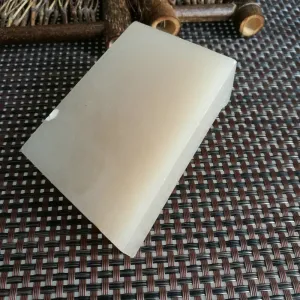 Natural Kunlun Jade Rough Nephrite Raw (280g,7.4X5X2cm)