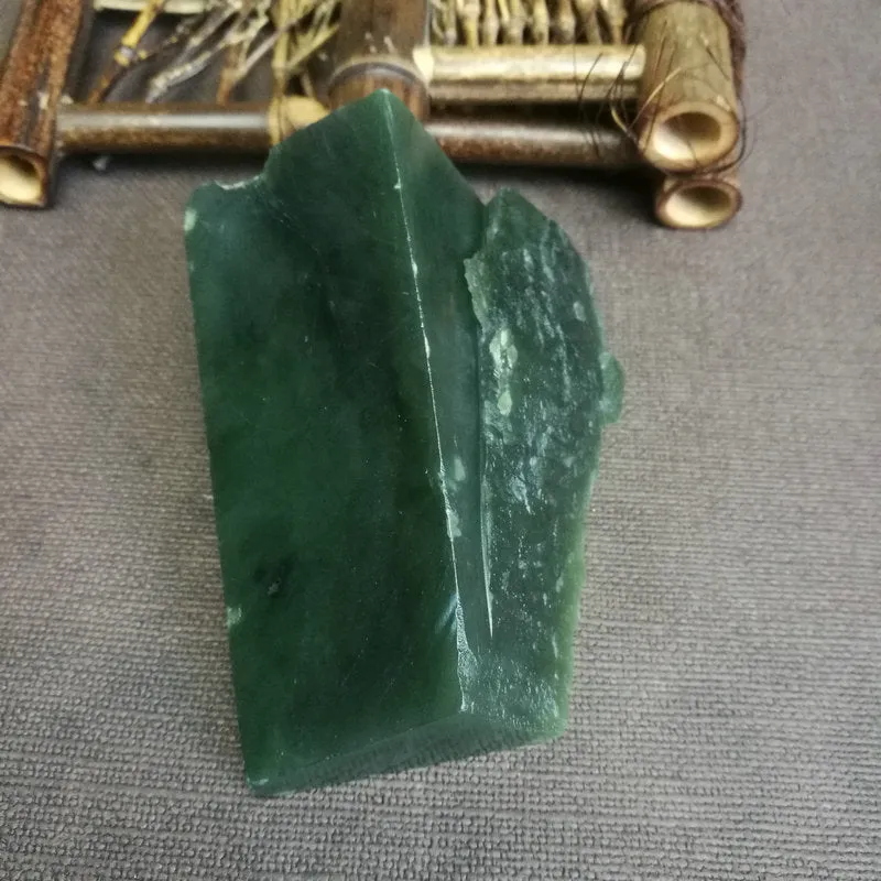 Natural Kunlun Jade Rough Nephrite Raw (313g,8X6.8X4.5cm)