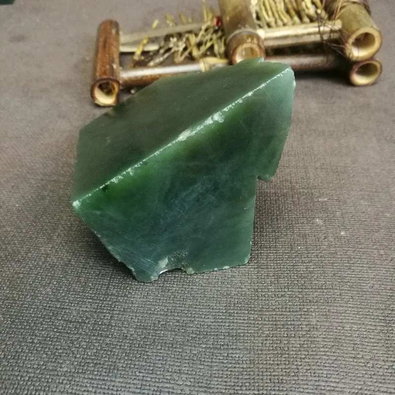 Natural Kunlun Jade Rough Nephrite Raw (313g,8X6.8X4.5cm)