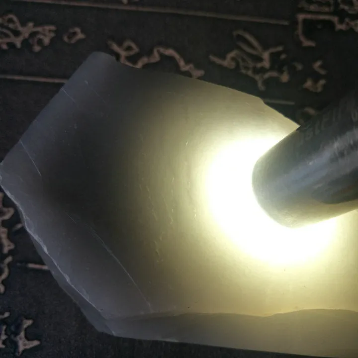 Natural Kunlun Jade Rough Nephrite Raw (320g, 8.5X5X4cm)