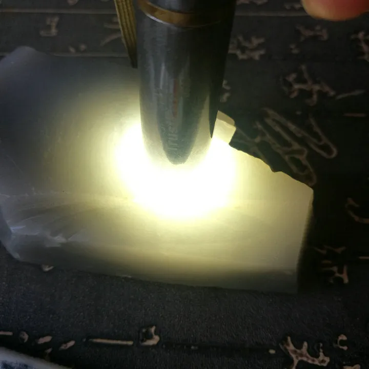 Natural Kunlun Jade Rough Nephrite Raw (320g, 8.5X5X4cm)