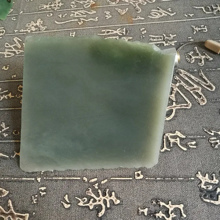 Natural Kunlun Jade Rough Nephrite Raw (320g, 8.5X7X3cm)