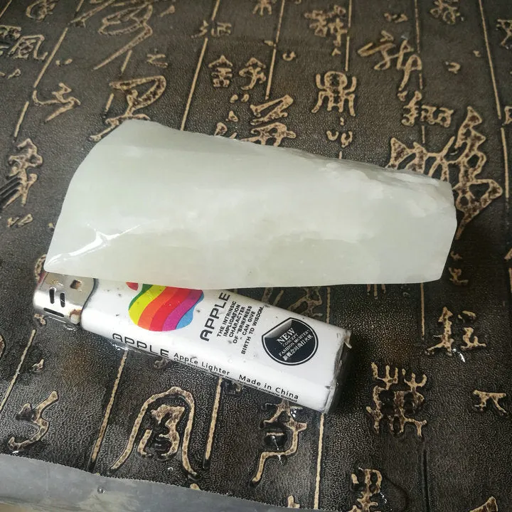 Natural Kunlun Jade Rough Nephrite Raw (322g, 9X3.5X3cm)