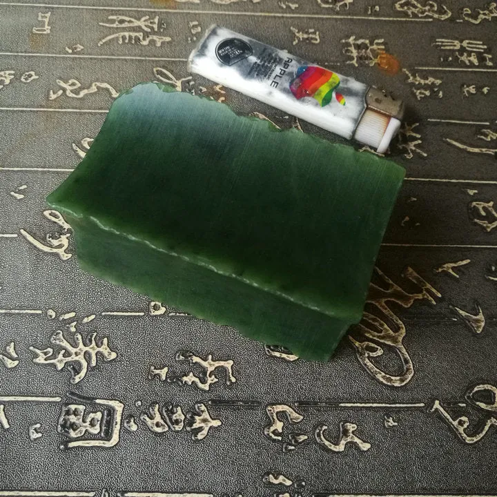 Natural Kunlun Jade Rough Nephrite Raw (330g,8.5X3.5X2.9cm)