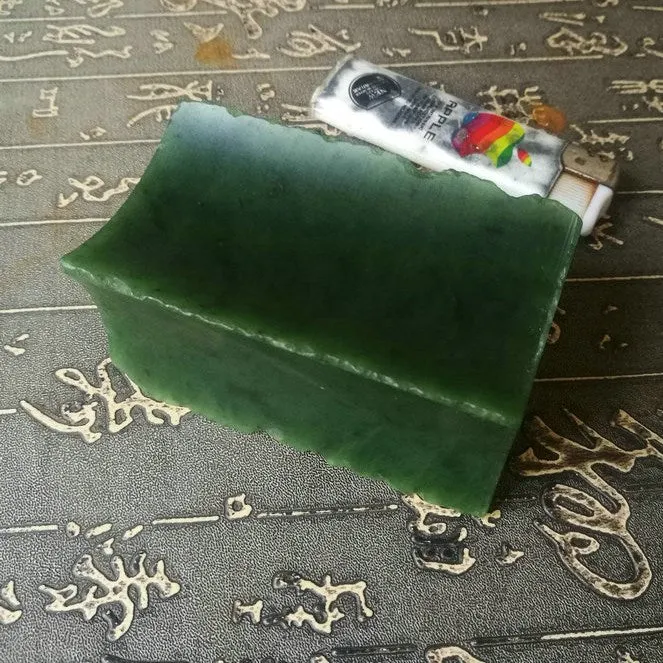 Natural Kunlun Jade Rough Nephrite Raw (330g,8.5X3.5X2.9cm)