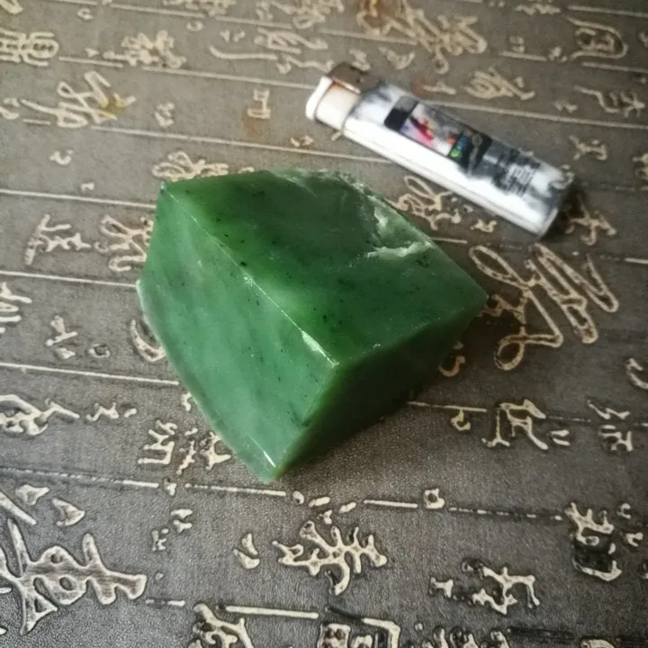Natural Kunlun Jade Rough Nephrite Raw (352g, 5.9X4.5X4cm)