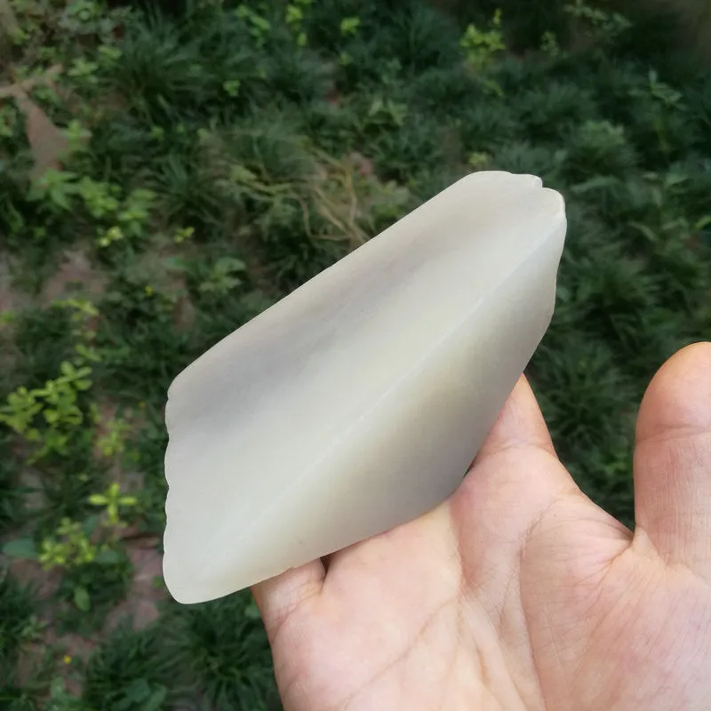 Natural Kunlun Jade Rough Nephrite Raw (357g, 10X5.5x3.3cm)