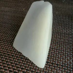 Natural Kunlun Jade Rough Nephrite Raw (357g, 10X5.5x3.3cm)