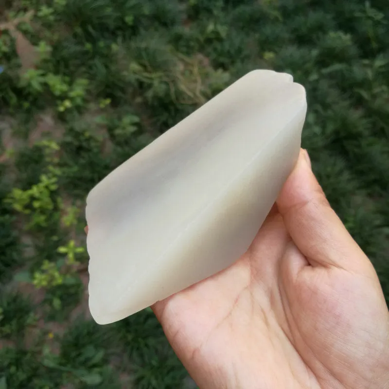 Natural Kunlun Jade Rough Nephrite Raw (357g, 10X5.5x3.3cm)