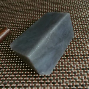 Natural Kunlun Jade Rough Nephrite Raw (392g, 8.5X4X3cm)