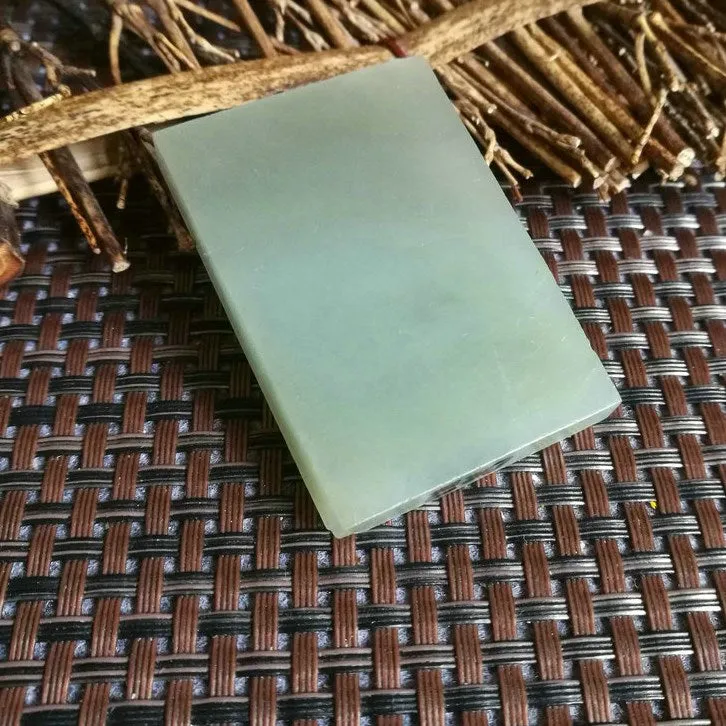 Natural Kunlun Jade Rough Nephrite Raw (40g,5.3X3.6X0.6cm)