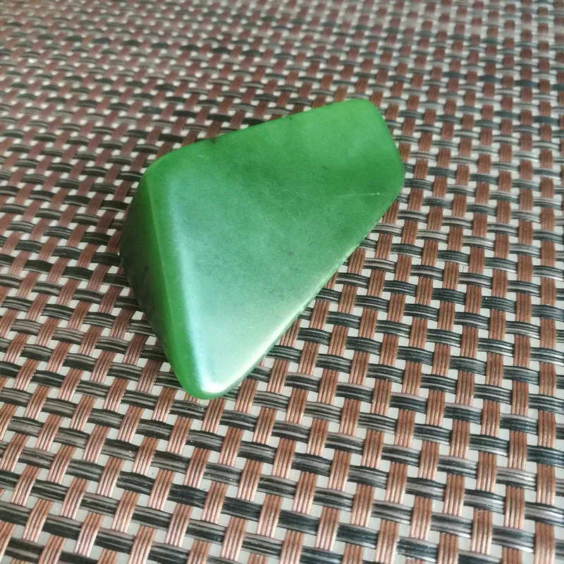 Natural Kunlun Jade Rough Nephrite Raw (46g, 6X3.5X2cm)