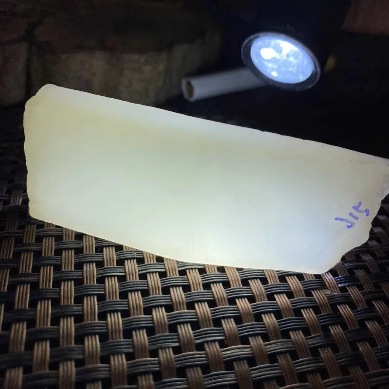 Natural Kunlun Jade Rough Nephrite Raw (48g,6.8X2.8X1.0cm)