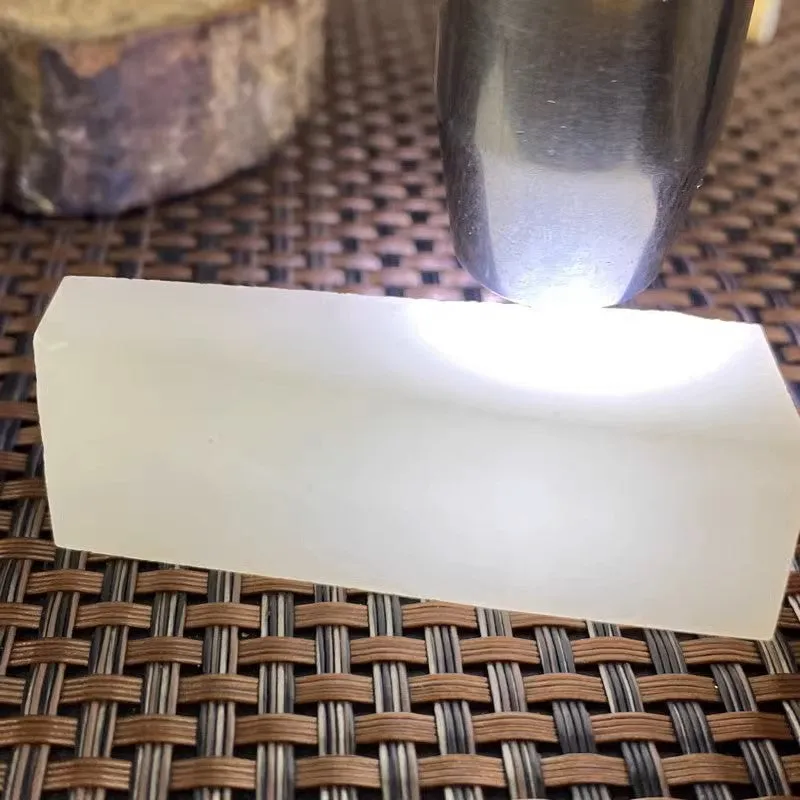 Natural Kunlun Jade Rough Nephrite Raw (53.8g,5.6X1.9X1.9cm)