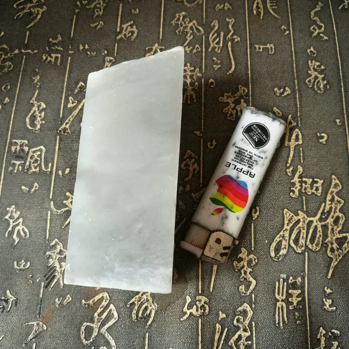 Natural Kunlun Jade Rough Nephrite Raw (546g, 8.5X4.7X4cm)