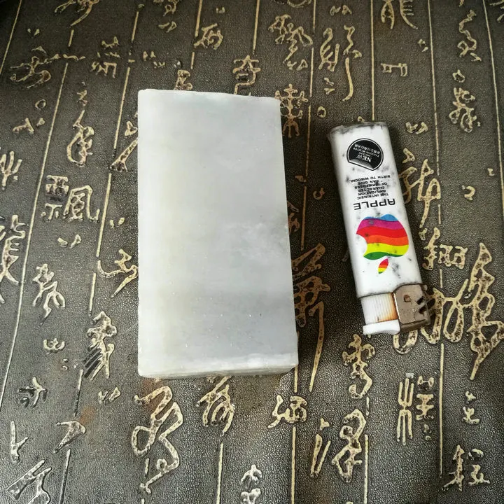 Natural Kunlun Jade Rough Nephrite Raw (546g, 8.5X4.7X4cm)