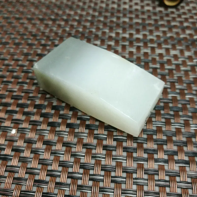 Natural Kunlun Jade Rough Nephrite Raw (54g,5.1X2.5X1.4cm)
