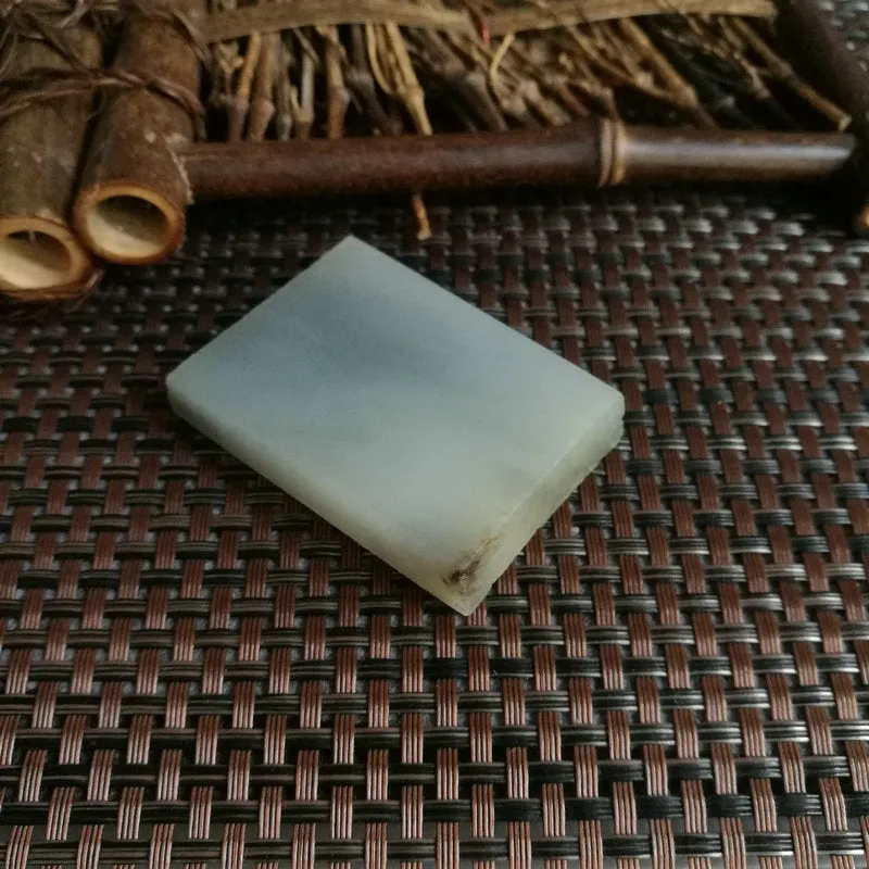 Natural Kunlun Jade Rough Nephrite Raw (54g,5.2X3.8cm)