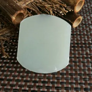Natural Kunlun Jade Rough Nephrite Raw (55g, 5.2x4.5x0.9cm)