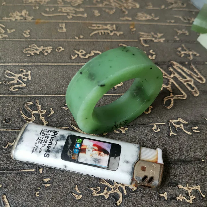 Natural Kunlun Jade Rough Nephrite Raw (55g, 5.4X3.7X1.5cm)