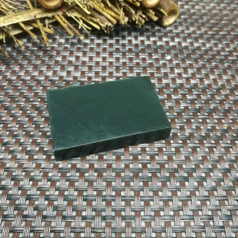 Natural Kunlun Jade Rough Nephrite Raw (56g,5.5X3.5X1cm)