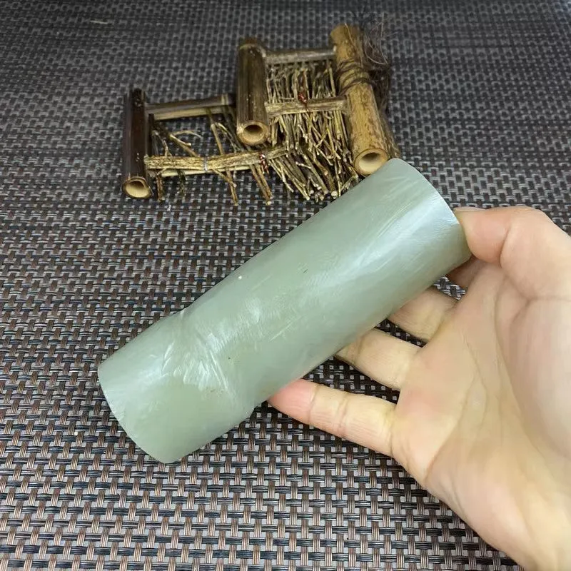 Natural Kunlun Jade Rough Nephrite Raw (581g,12.2X4.4cm)