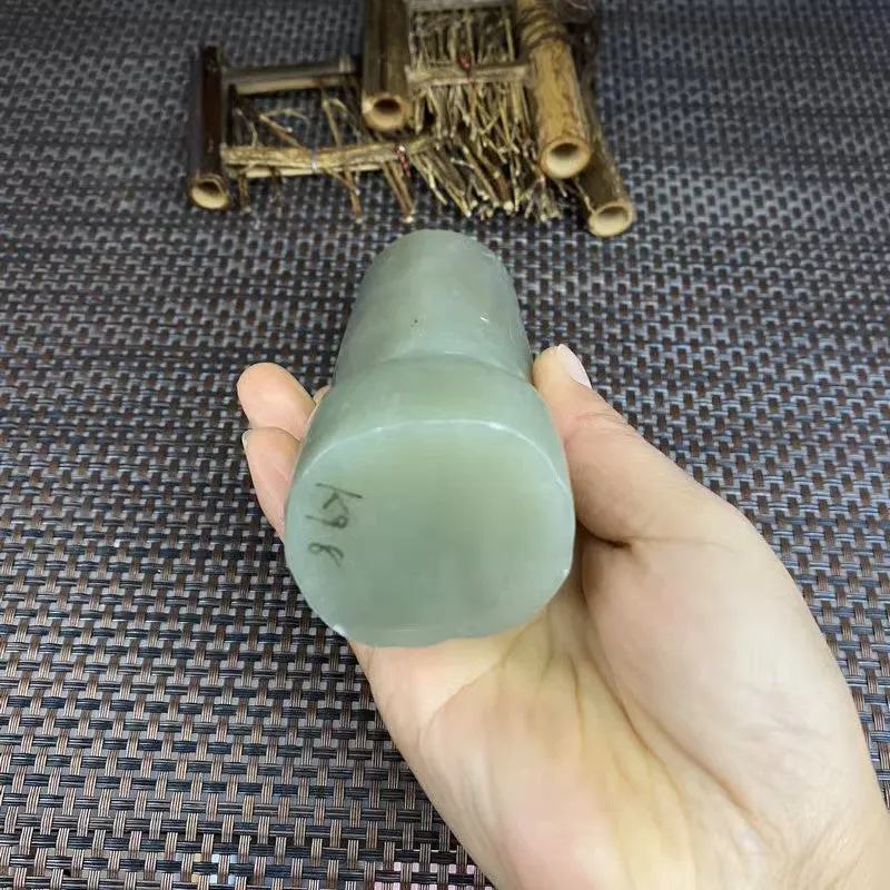 Natural Kunlun Jade Rough Nephrite Raw (581g,12.2X4.4cm)