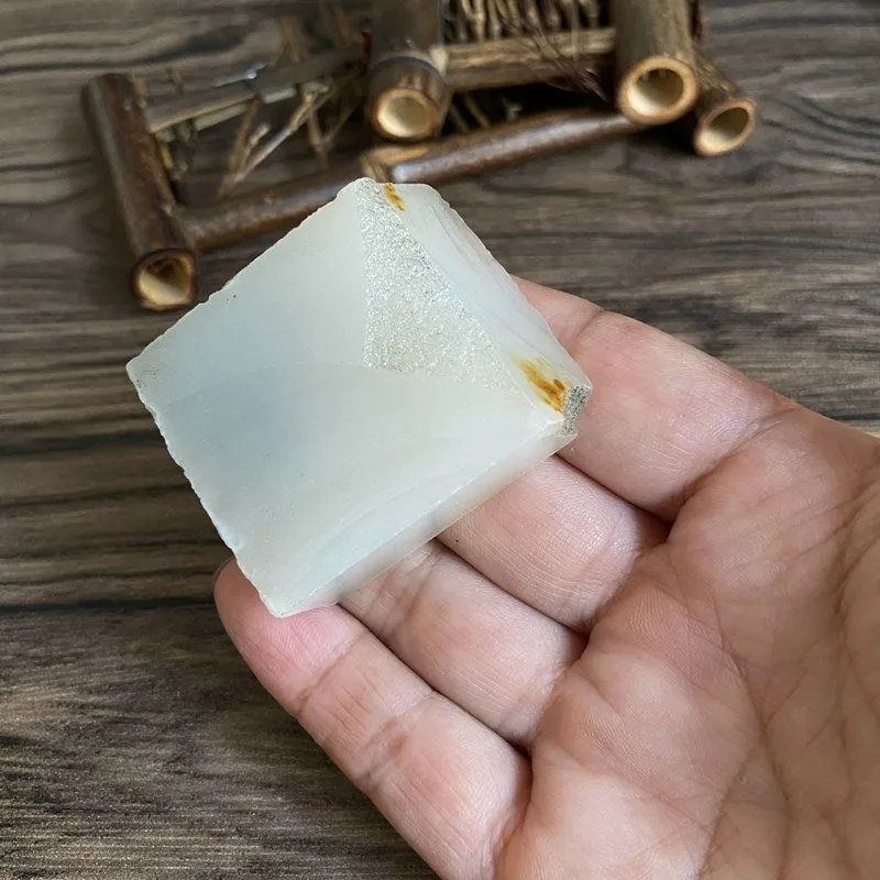 Natural Kunlun Jade Rough Nephrite Raw (59g,3.7X3.9X1.3cm)