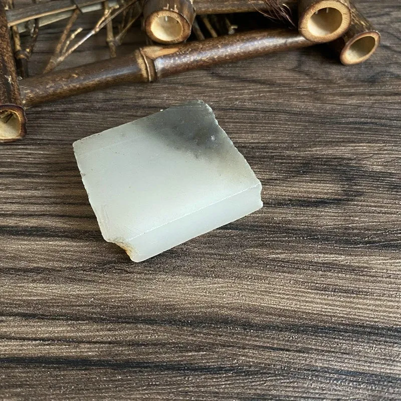 Natural Kunlun Jade Rough Nephrite Raw (59g,3.7X3.9X1.3cm)