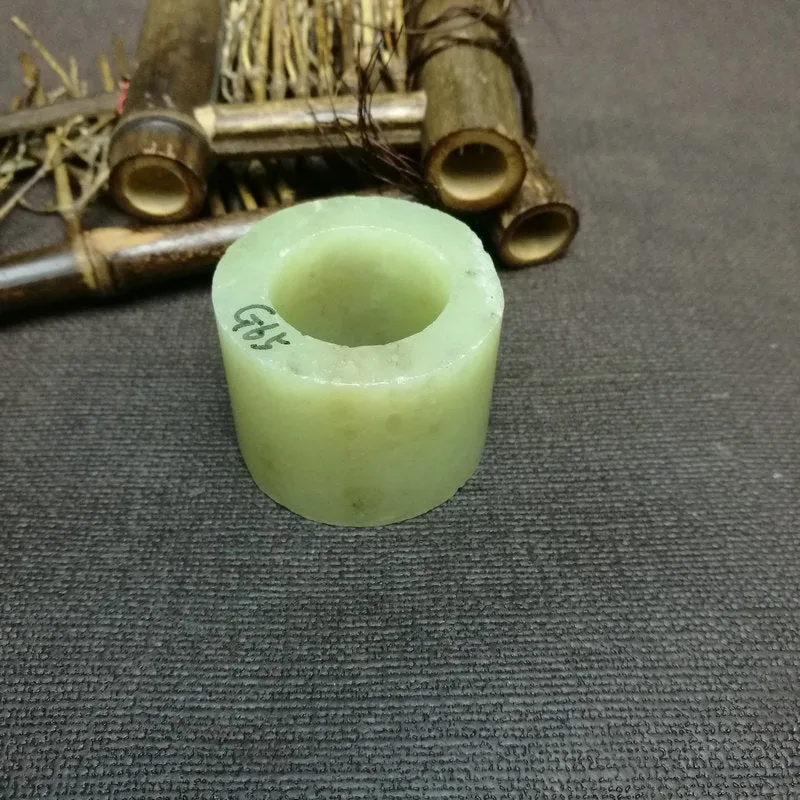 Natural Kunlun Jade Rough Nephrite Raw (61g, 3.9x2.9cm)