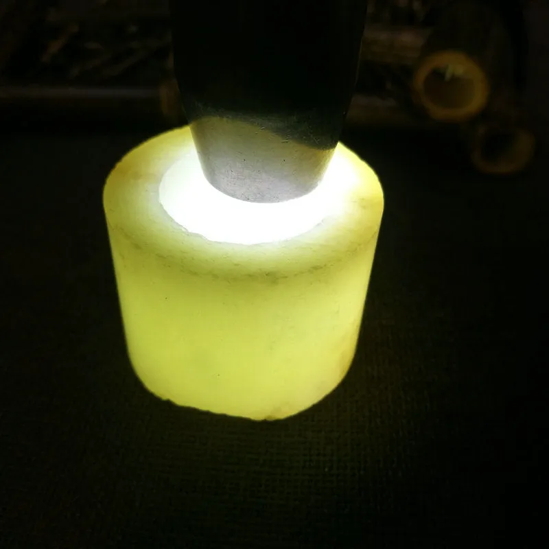 Natural Kunlun Jade Rough Nephrite Raw (61g, 3.9x2.9cm)