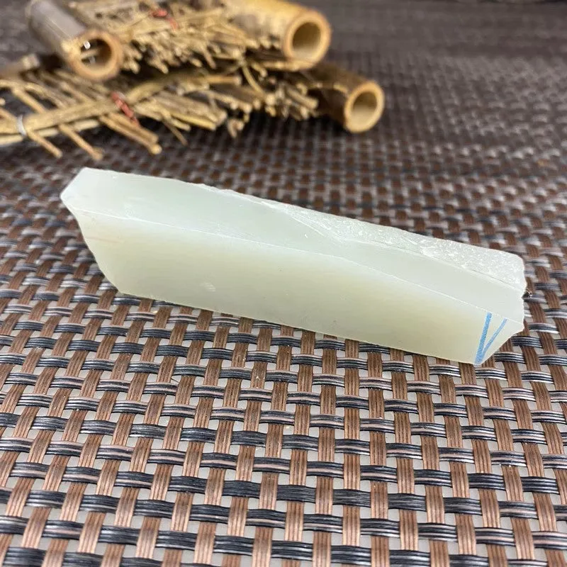 Natural Kunlun Jade Rough Nephrite Raw (64g,8.2X1.4X1.9cm)