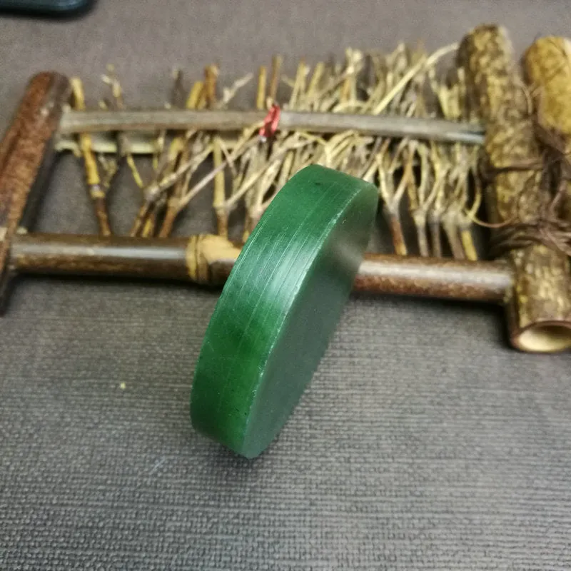 Natural Kunlun Jade Rough Nephrite Raw (66g,5.3X1cm)