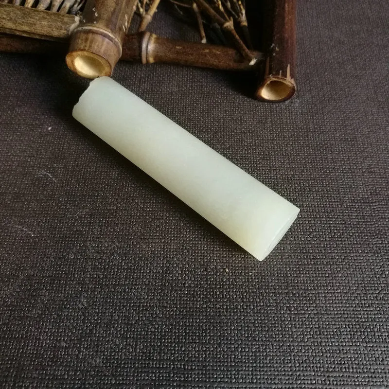 Natural Kunlun Jade Rough Nephrite Raw (67g,7.7X1.9cm)