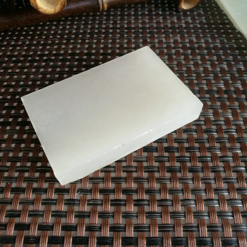 Natural Kunlun Jade Rough Nephrite Raw (68g, 6X4x1cm)