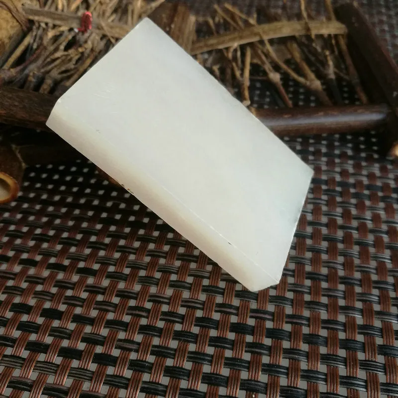 Natural Kunlun Jade Rough Nephrite Raw (68g, 6X4x1cm)