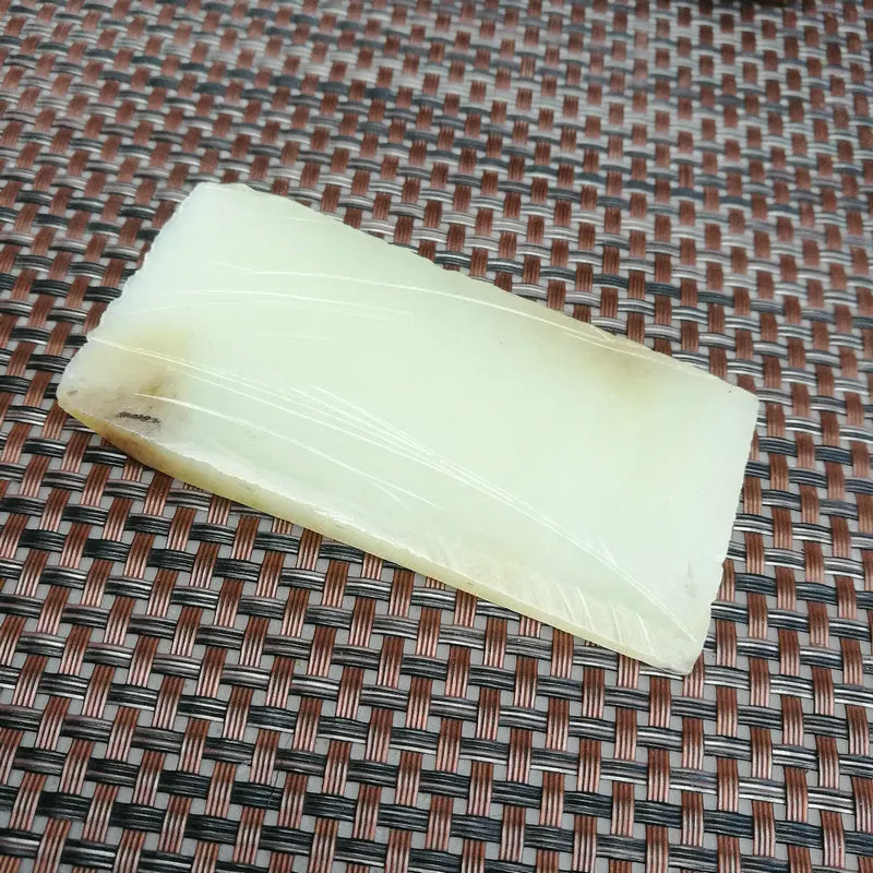 Natural Kunlun Jade Rough Nephrite Raw (69g, 8.5X4X1.1cm)
