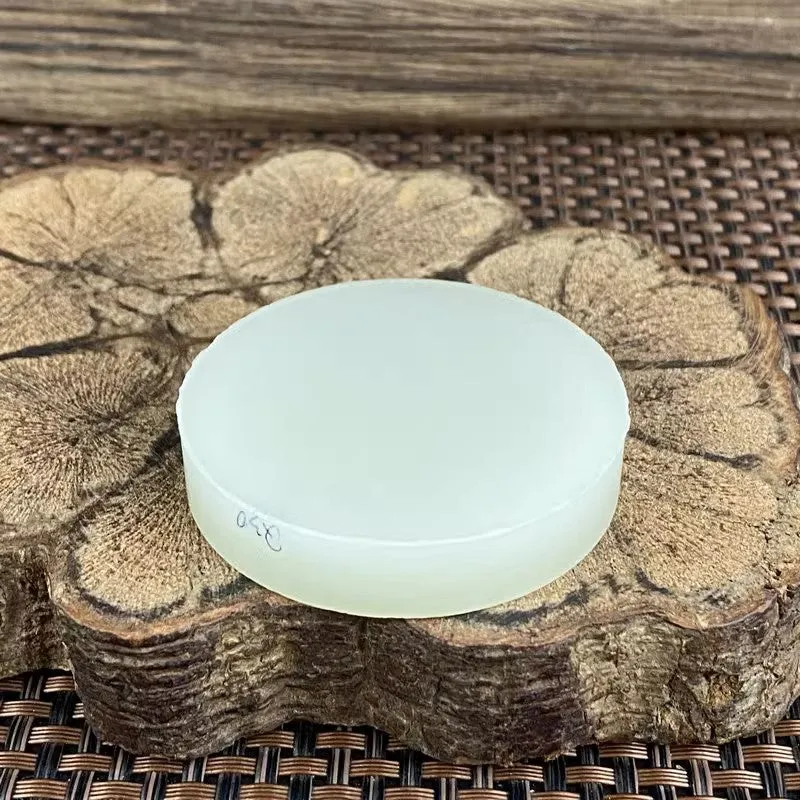 Natural Kunlun Jade Rough Nephrite Raw (73g,5.3X1.1cm)