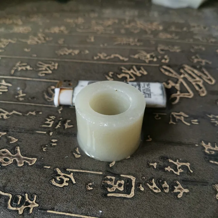 Natural Kunlun Jade Rough Nephrite Raw (74g, 4X3.1X2.3cm)