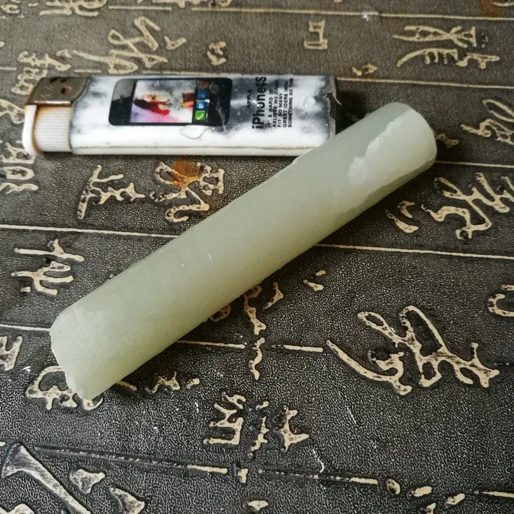 Natural Kunlun Jade Rough Nephrite Raw (75g, 9X1.8cm)