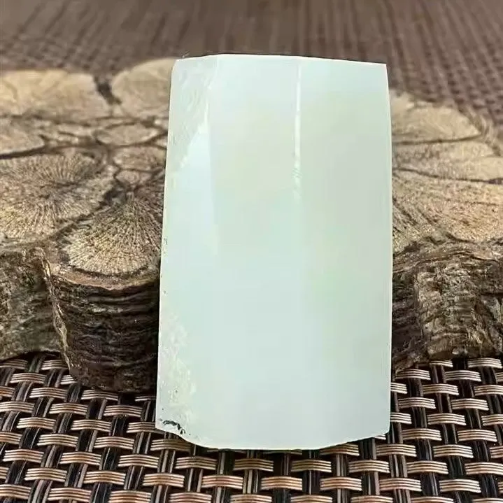 Natural Kunlun Jade Rough Nephrite Raw (78g,5.7X3.5X1.6cm)