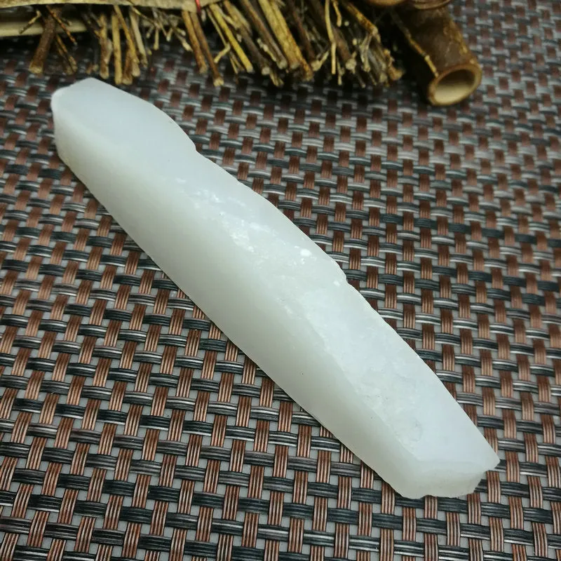 Natural Kunlun Jade Rough Nephrite Raw (80g,11X2.2X1.3cm)